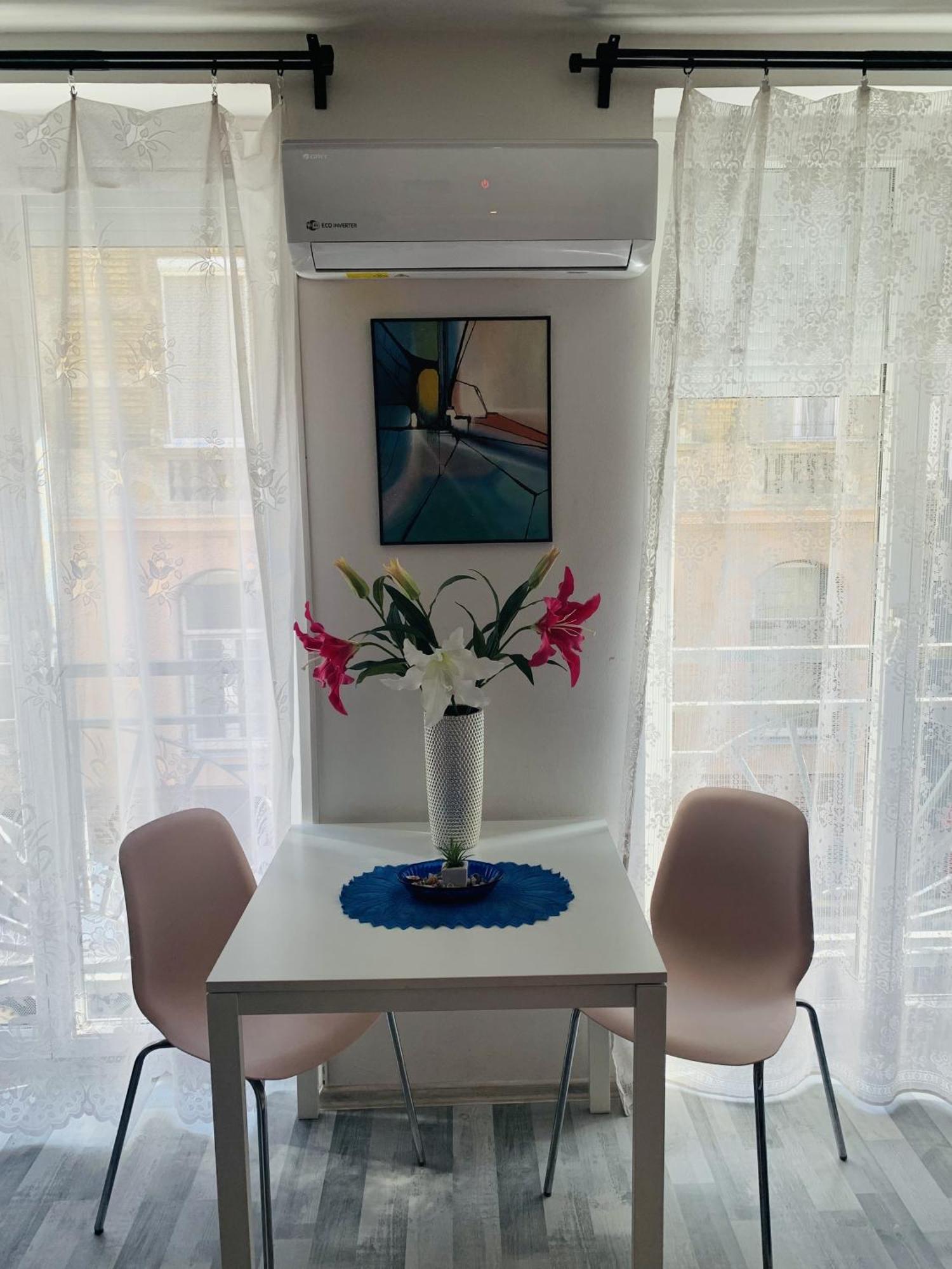 Onyx Apartment With Free Private Garage + Ac Βουδαπέστη Εξωτερικό φωτογραφία